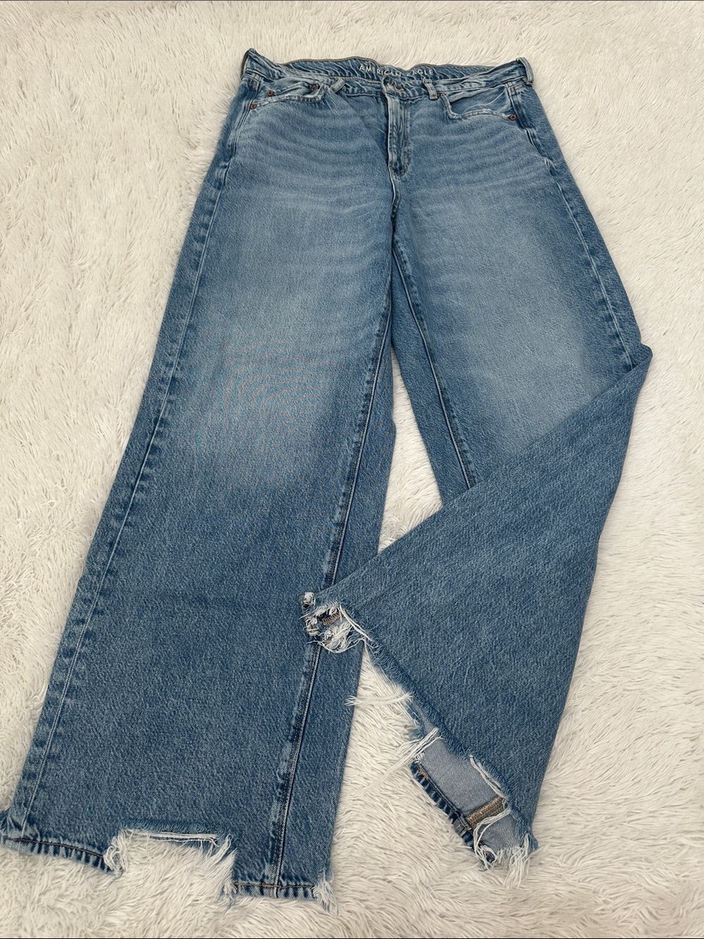 🍏 American Eagle Super High Rise Baggy Wide Leg Jeans